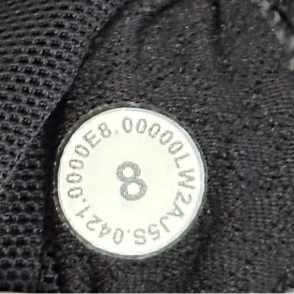 Lululemon‎ Free To Be Serene Bra in Black Size 8 VGUC - Picture 4 of 6